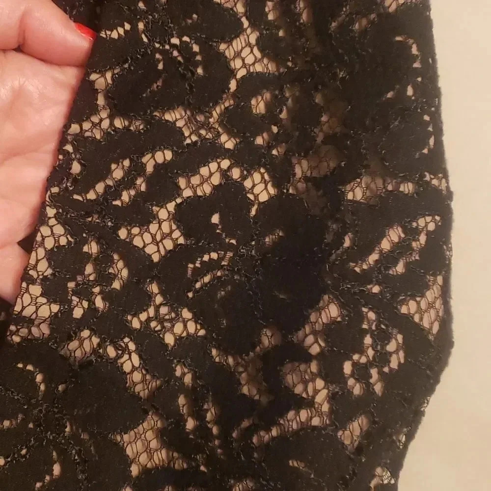 BCBG Maxazaria lace nude&black romper size M - Picture 5 of 5